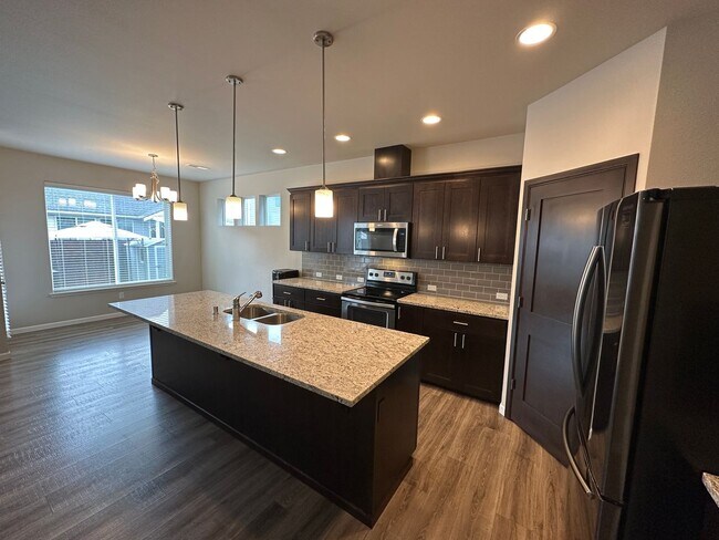 Photo - 9978 Dain St SE