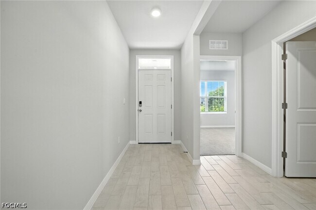 Photo - 2465 NW 9th St