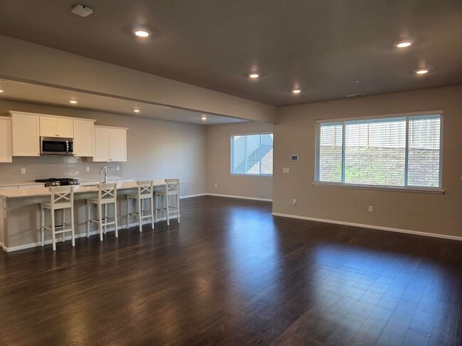 Photo - 4 Bedroom Home in Soundview Estates!