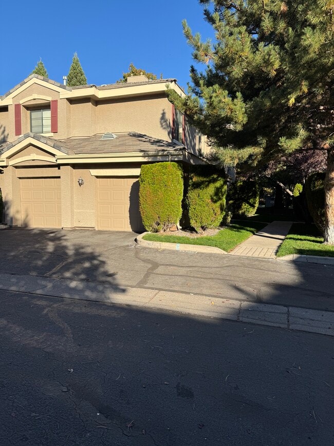 Photo - 900 S Meadows Pky Unit 1124