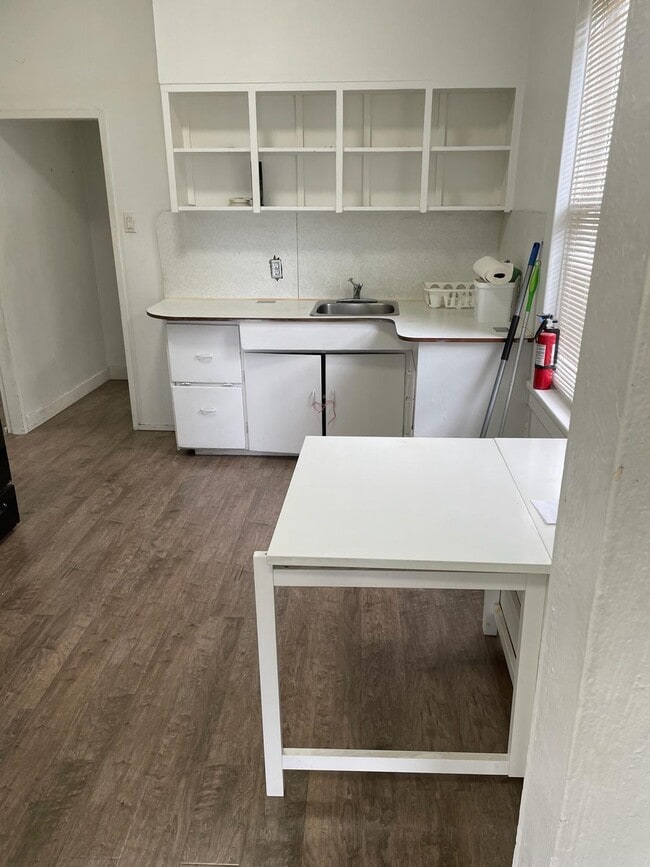 Photo - 1842 11th Av E