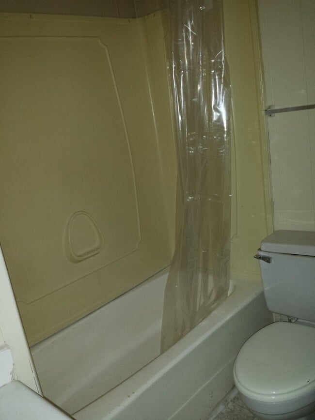 Photo - Adorable 2 bedroom 1 bath manufactured home for rent near Combee area!!!