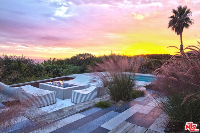 Photo - 1409 Lachman Ln