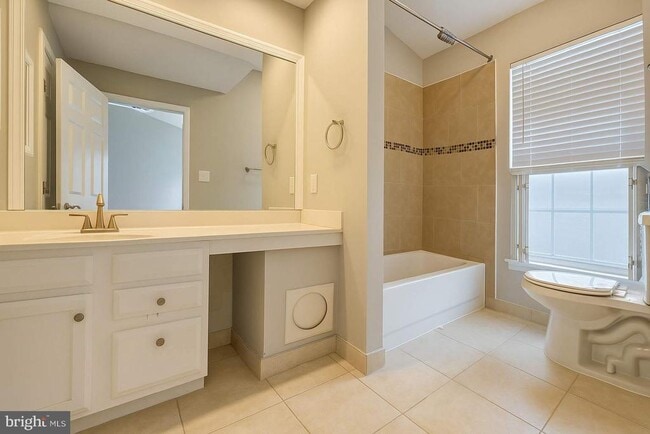 Building Photo - 1 Beacon Hill Way Rental