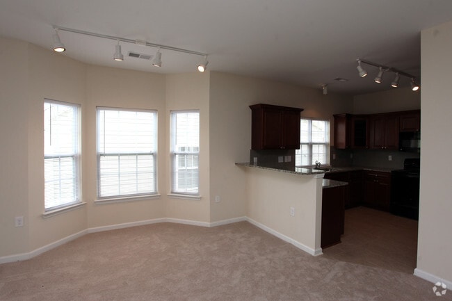 Lafayette Landing Apartments & Villas