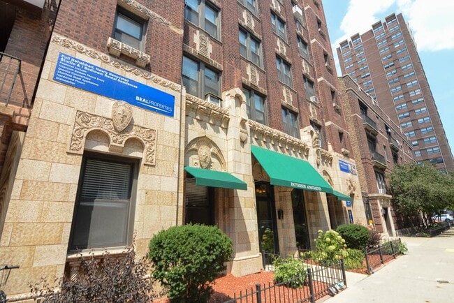 Building Photo - 617 W Patterson Ave Rental