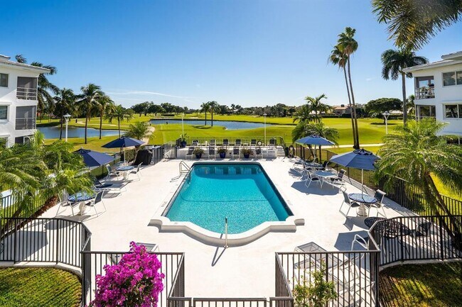 Building Photo - 4848 NE 23rd Ave Unit 7b