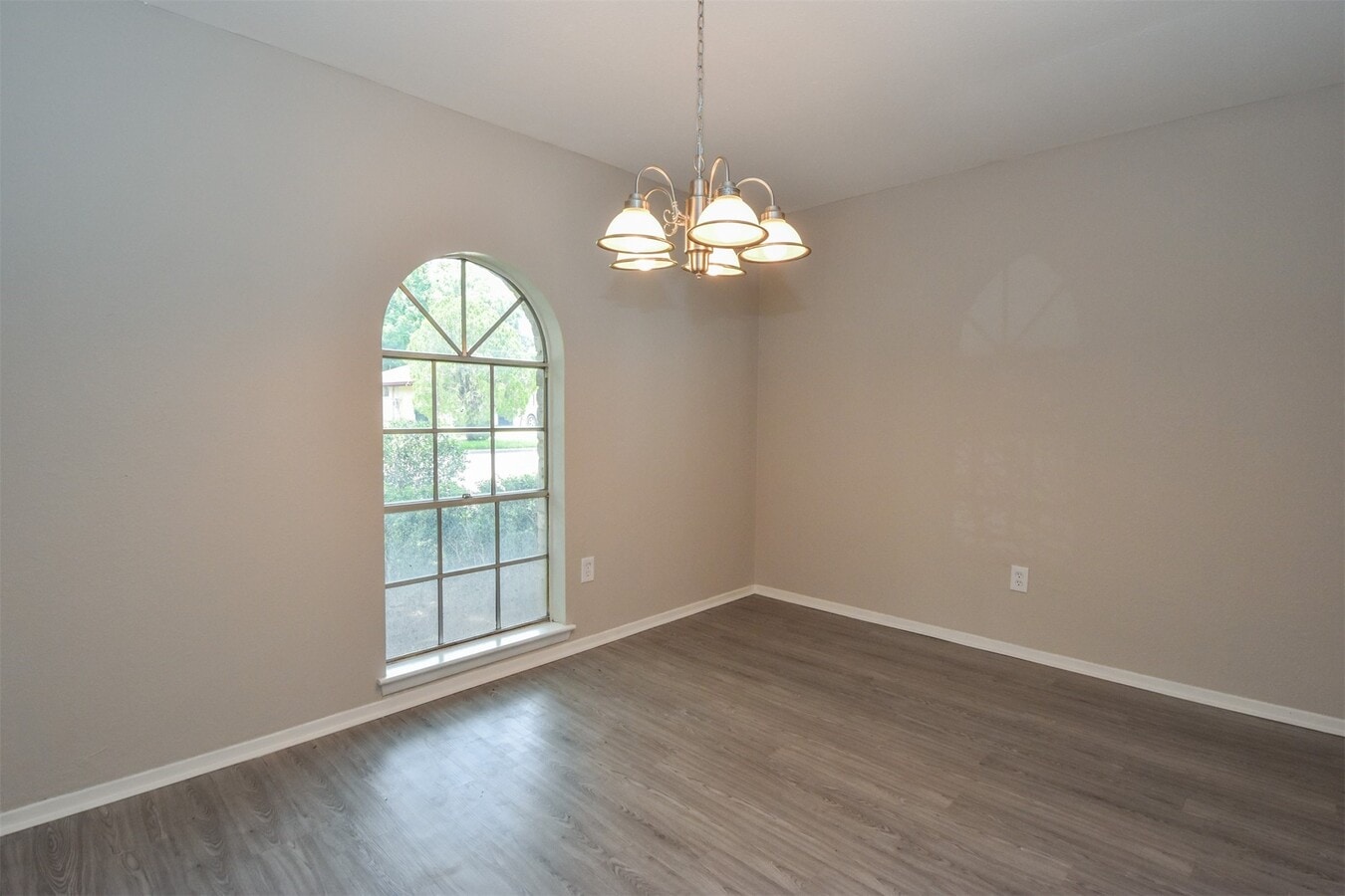 Photo - 11719 Murr Way