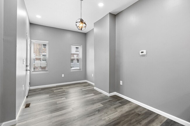 Photo - 2550 N 12th St