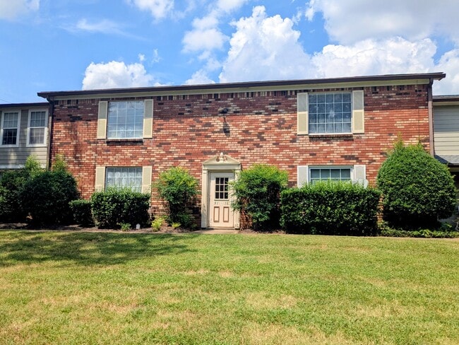 Building Photo - 918 Coarsey Dr Rental