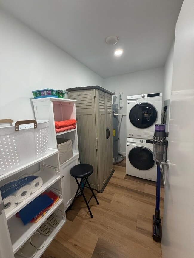 Photo - Ready to Move in Brand New Condo! Fully Furnished! 2 Bed/2 Bath/1 Parking at The Park on Ke‘eaumoku! Unit 800R