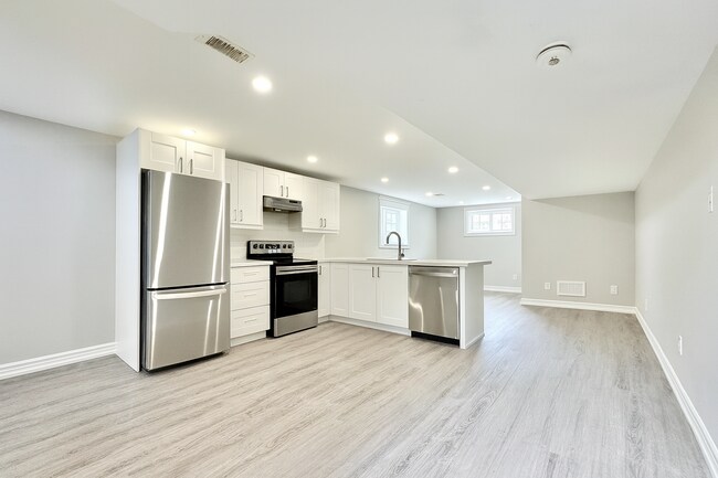 Photo - 115 Marigold St