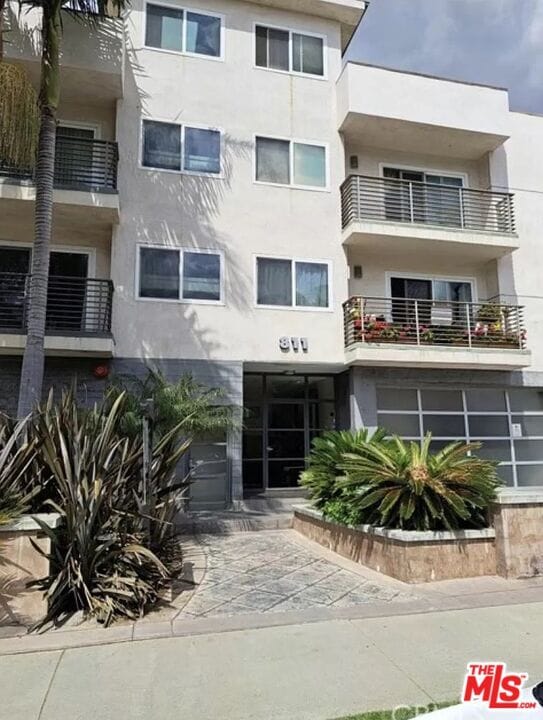 Photo - 811 S Bedford St Unidad 303