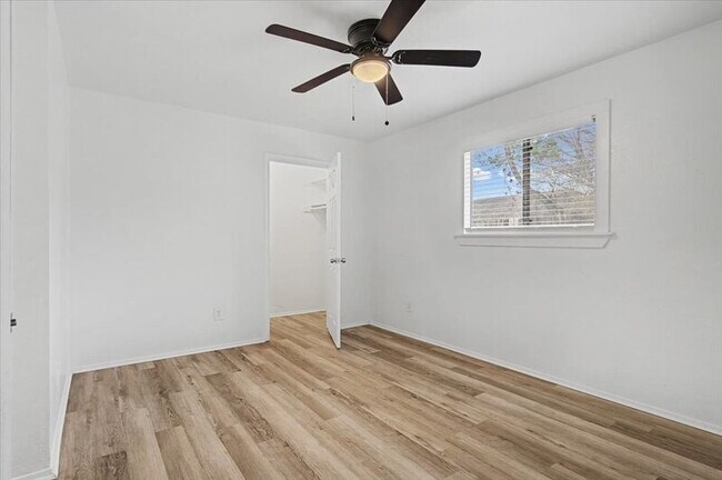 Photo - 817 Sirocco Dr