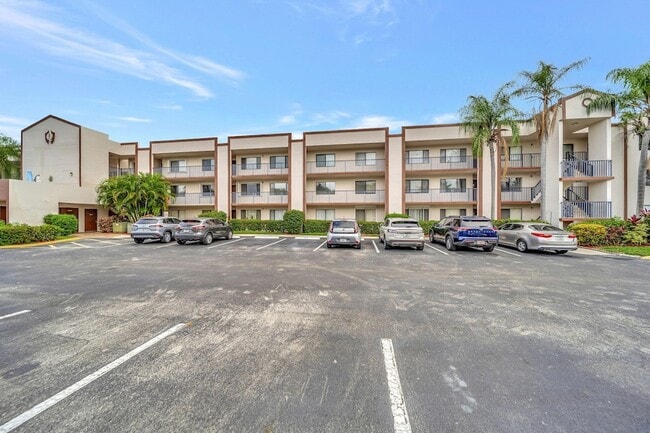 Building Photo - 9485 N Belfort Cir Unit 308