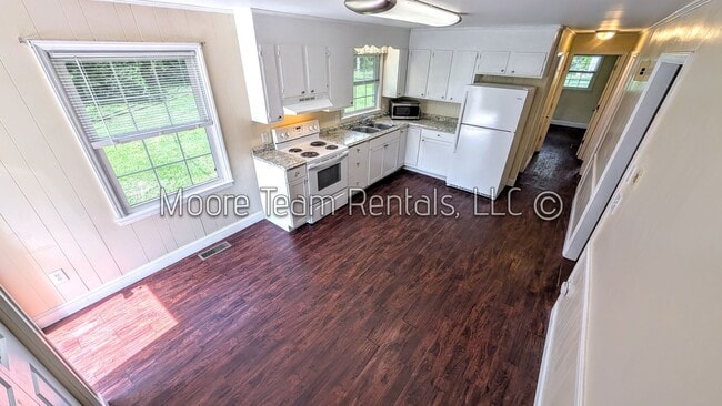 Photo - 3 Bed / 1 Bath House