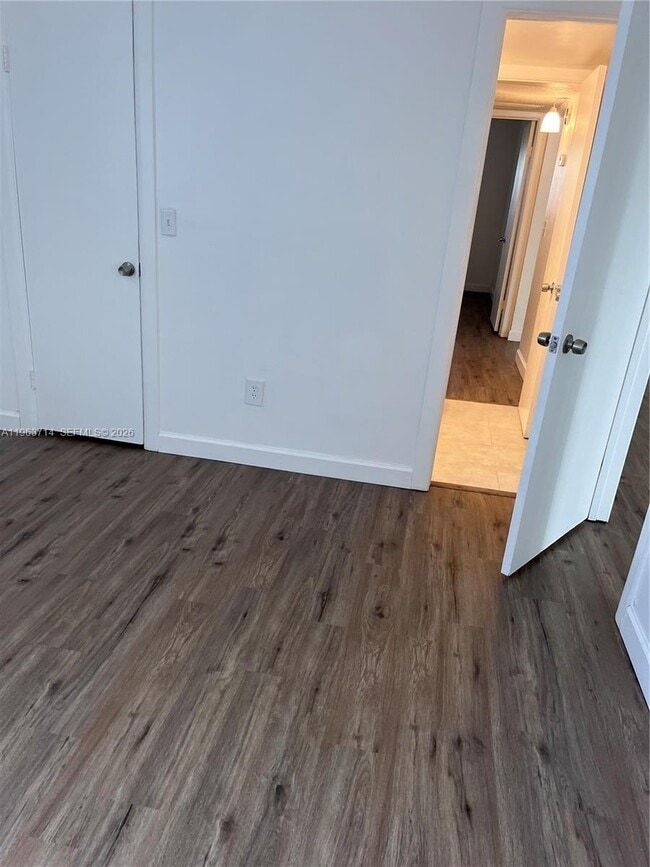 Photo - 1505 Crescent Cir Unit B21