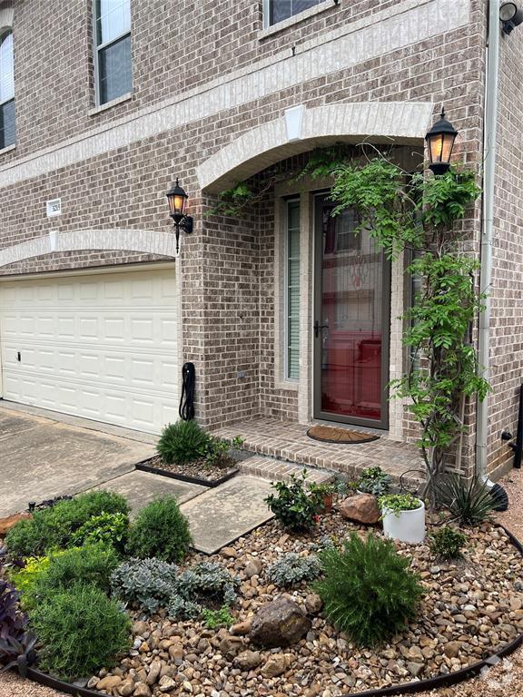Building Photo - 3215 Holly Shores Dr Rental