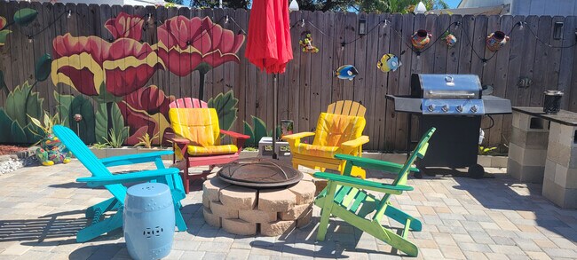 Photo - 814 67th St S