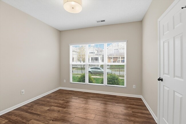 Photo - 630 N Hamilton Ave