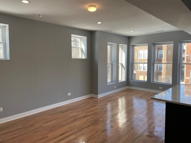 Photo - 1411 E 67th Pl