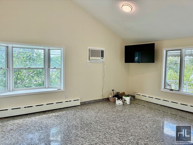 Photo - 2.5 bedroom, 1 bath with private porch, Dw, microwave & W/D utilities included Unit 1