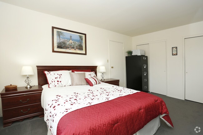One Bedroom (Leasing Office) - Bedroom