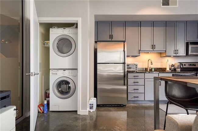 620 Glen Iris Dr NE Unit 506