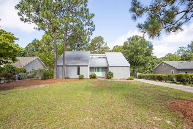 Building Photo - "Charming 3-Bedroom Retreat with Granite Touches and Cozy Fireplace on Winchester Rd!"