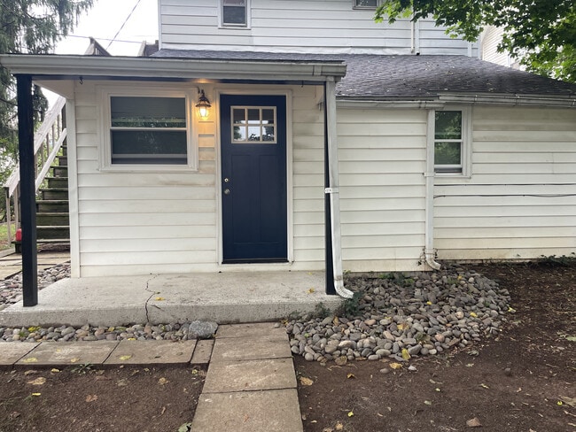 6 S 2nd St Unit 2