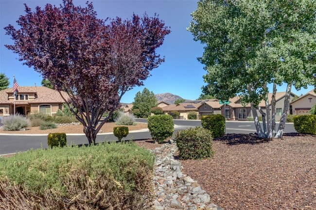 Photo - Beautiful 4 bedroom 2 bathroom home in Prescott!