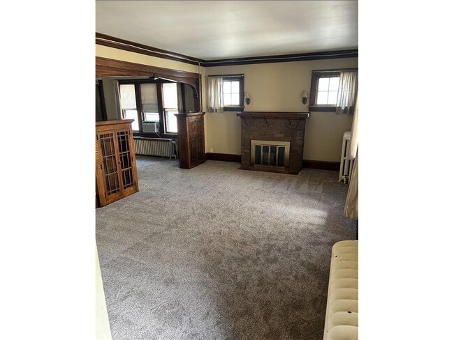 Photo - 989 Lincoln Ave