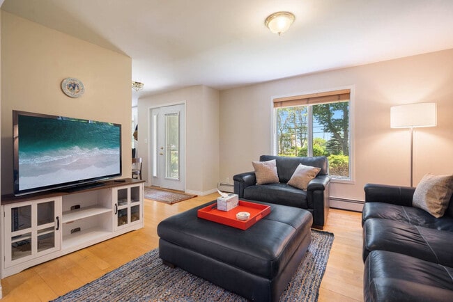 Building Photo - 28 Shoals View Dr Unit ID1333613P