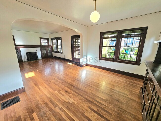 Photo - 223 NE 62nd Ave