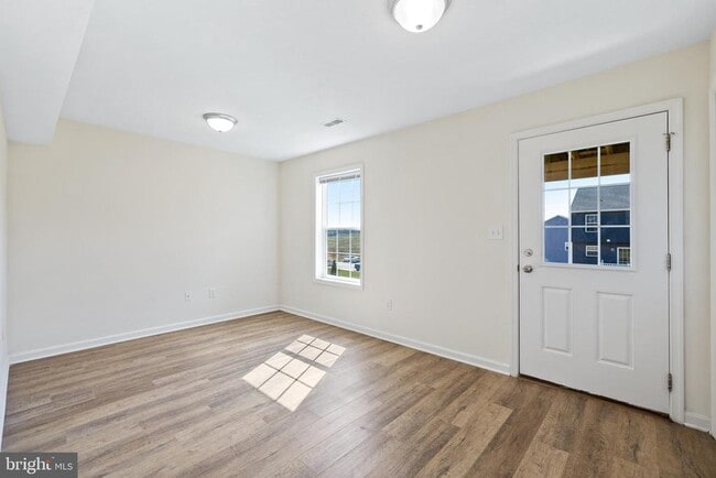 Photo - 74 Overshot Ln