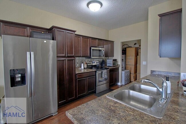 Photo - 1290 Windrow Dr