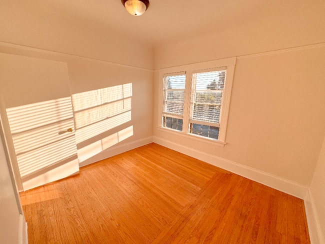 Photo - 1539 Encinal Ave Unidad 9