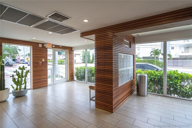 Photo - 1600 West Ave Unit 205