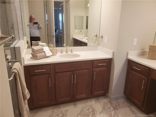 Photo - 11826 SW Oceanus Blvd