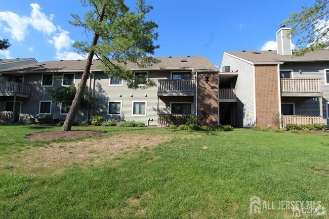 Building Photo - 208 Ravens Crest Dr Rental