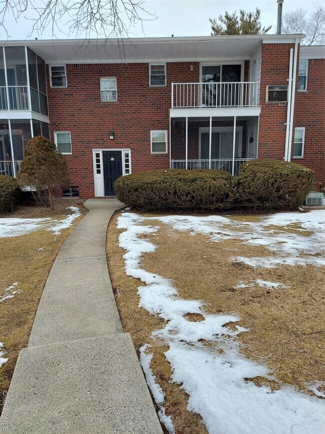 Photo - 50 Bon Aire Cir Unit C-15