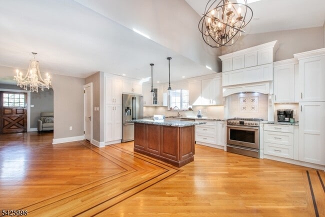 Building Photo - 305 Quaker Church Rd