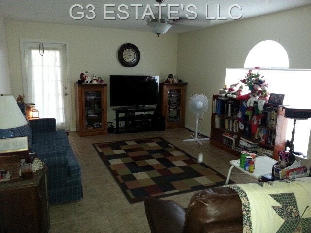 Photo - 5002 Strada Dr