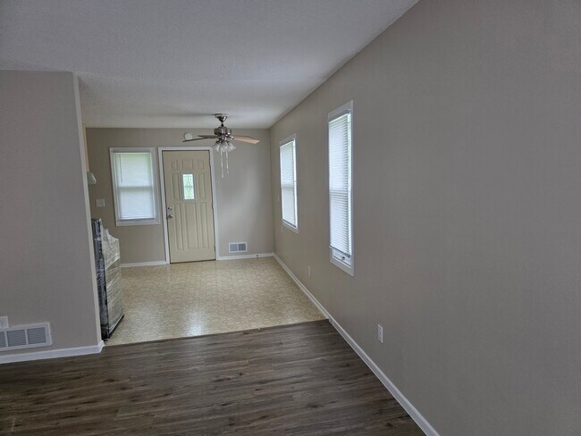905 Fuller Ave