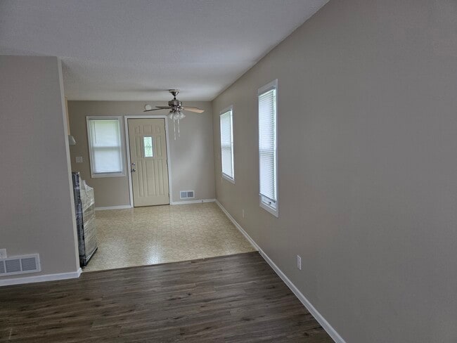 Photo - 905 Fuller Ave