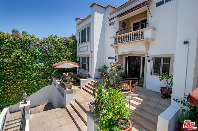 Photo - 254 S Vendome St