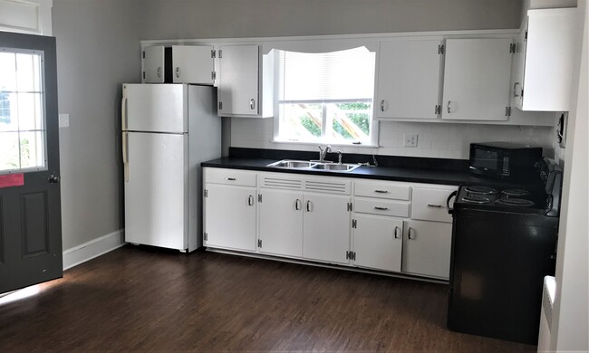 kitchen - 158 W Frederick St House Unit first floor