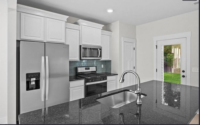 Photo - 1007 Millison Pl