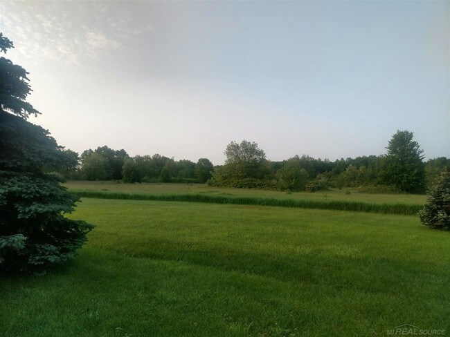 Photo - 2931 Seymour Lake Rd