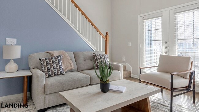 Building Photo - 9835 Fredericksburg Rd